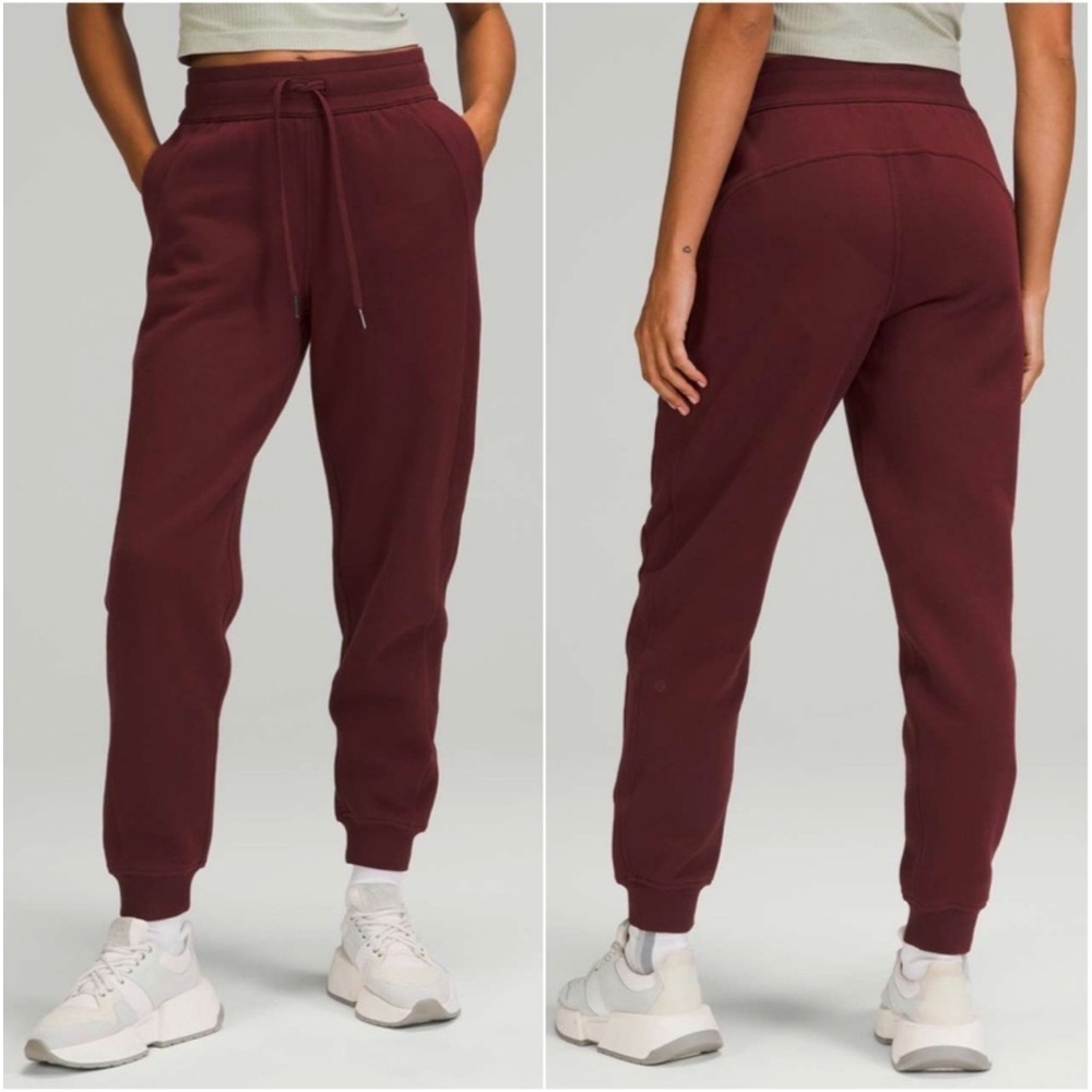 Lululemon Scuba High-Rise Jogger Fleece 28" Red Merlot 6 Pockets Gym Athletic